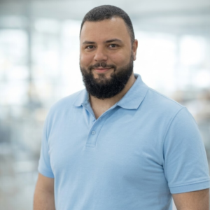 Foto do Tiago Coniutti, autor e responsável pelo AuAuDicas